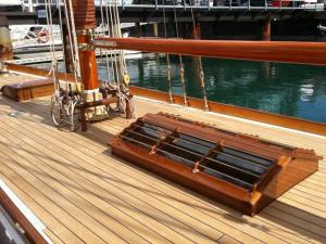 Boot-lakken-met-blanke-lak